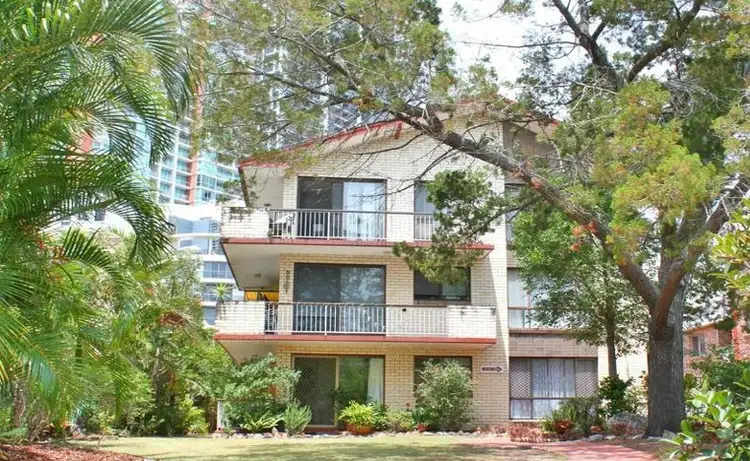 1/63 Bauer Street, Southport QLD 4215