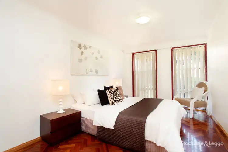 Fifth view of Homely house listing, 27 Hendricks Crescent, Jacana VIC 3047