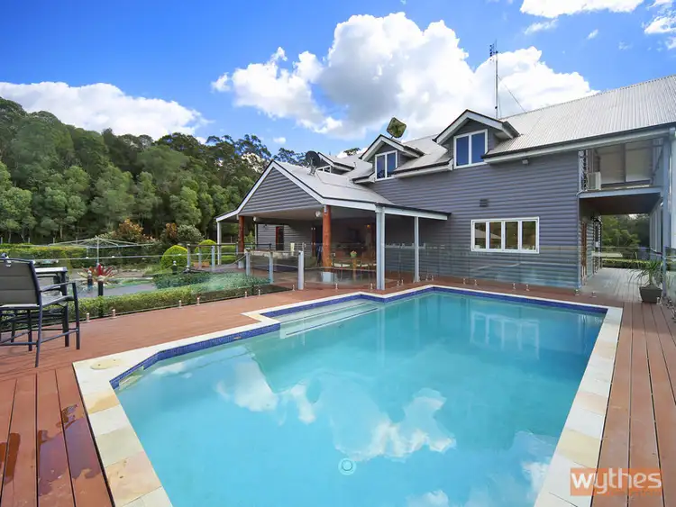 31 Hamilton Road, Lake Macdonald QLD 4563