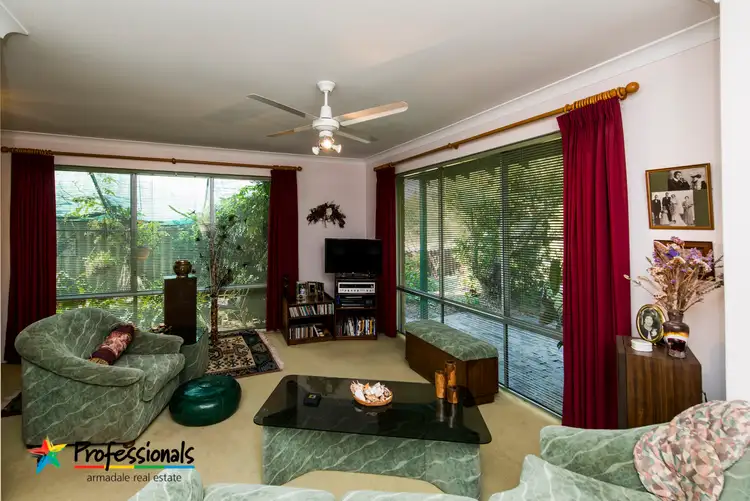 Main view of Homely house listing, 4 Ivanhoe pl, Gosnells WA 6110