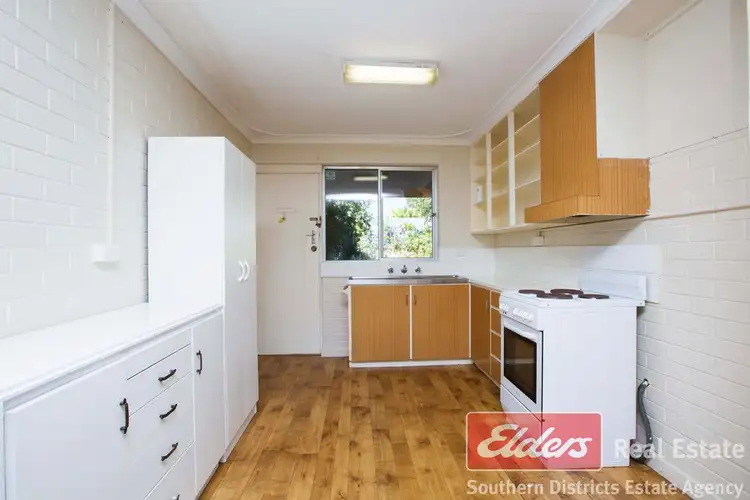 Fifth view of Homely villa listing, 4/288 Blair Street, South Bunbury WA 6230