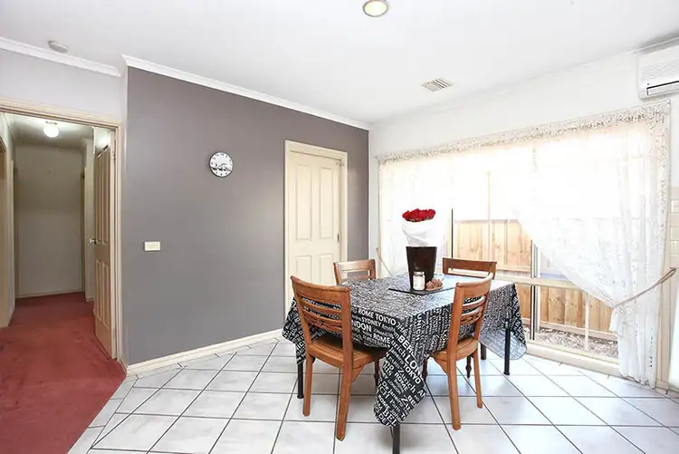 Fifth view of Homely house listing, 2 Swindon Court, Lara VIC 3212