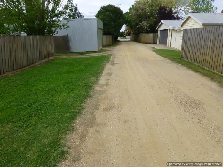 Seventh view of Homely unit listing, 4 / 25 Robb Street, Bairnsdale VIC 3875