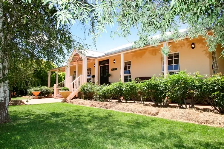 9 Restagno Drive, Griffith NSW 2680