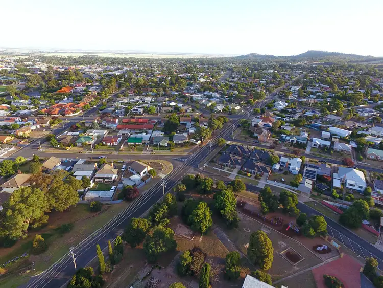 Fifth view of Homely townhouse listing, 2A Kneebone Street, Ararat VIC 3377