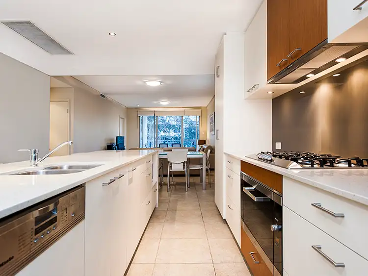 4/31 Mill Point Road, South Perth WA 6151