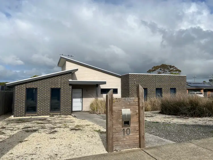 10-11 Viogner Place, Waurn Ponds VIC 3216