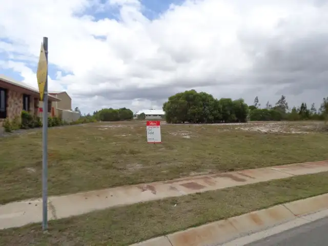 90 Beach Drive, Burrum Heads QLD 4659