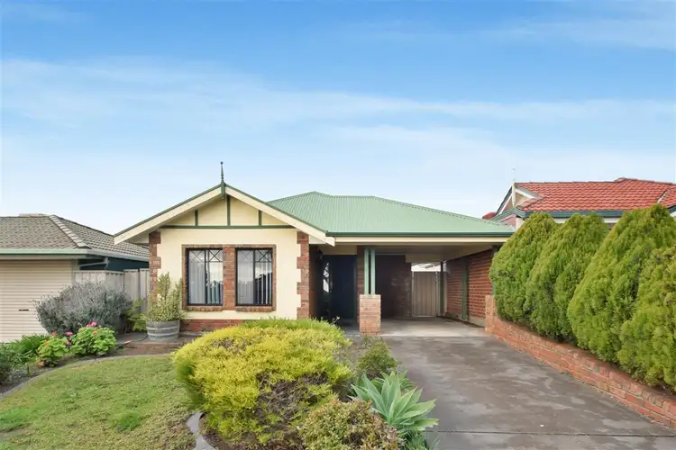 8 Yaldara Close, Woodcroft SA 5162