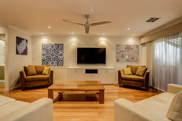 18 Cambrian Mall, Alexander Heights WA 6064