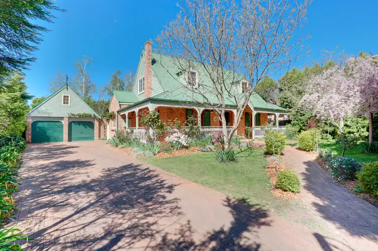 6 Twickenham Place, Moss Vale NSW 2577
