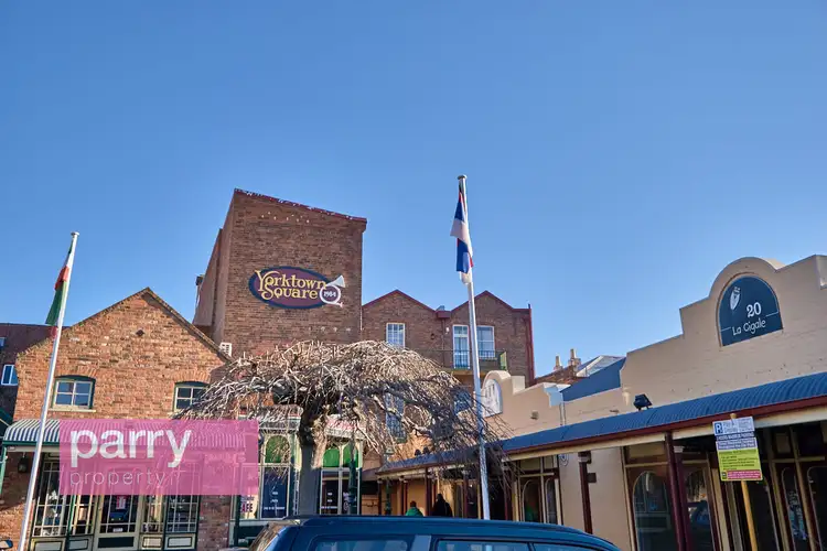 6 Yorktown Square, Launceston TAS 7250