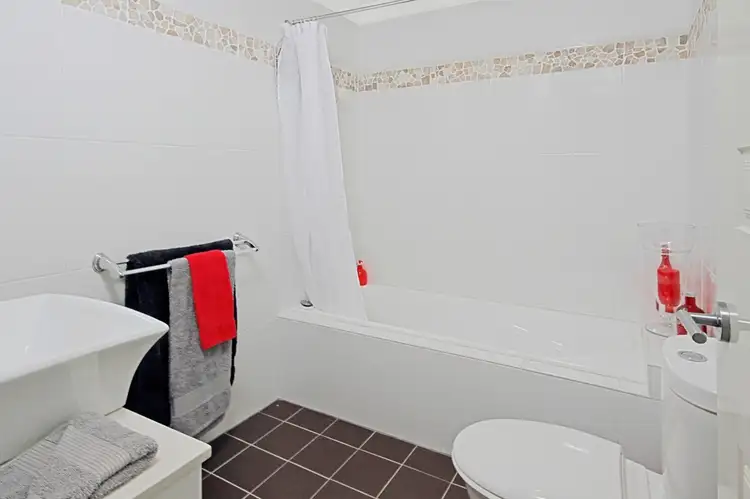 Sixth view of Homely townhouse listing, 2/98 North Street, Ulladulla NSW 2539