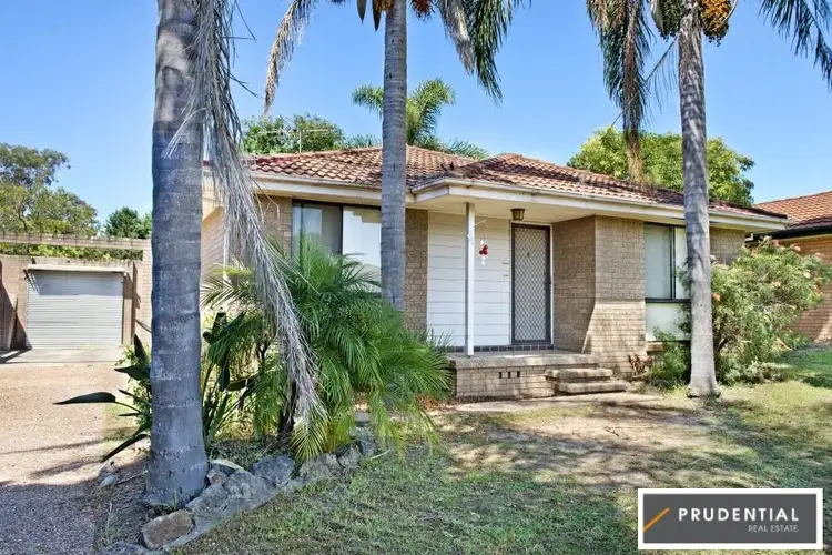 15 Cuscus Place, St Helens Park NSW 2560