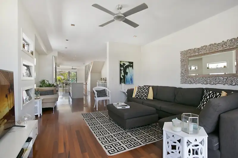 Main view of Homely unit listing, Villa @ 70 Seagull Avenue, Mermaid Beach QLD 4218