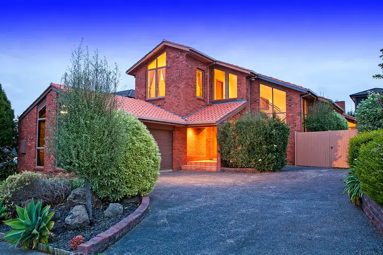 3 Granton Avenue, Endeavour Hills VIC 3802