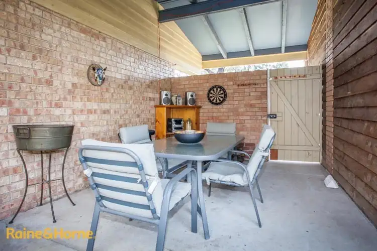 Fifth view of Homely house listing, 8 Kingsley Drive, Sunbury VIC 3429