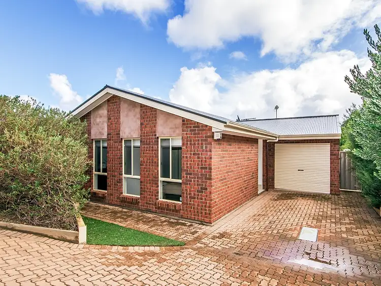 8/2 Olivier Terrace, Hallett Cove SA 5158