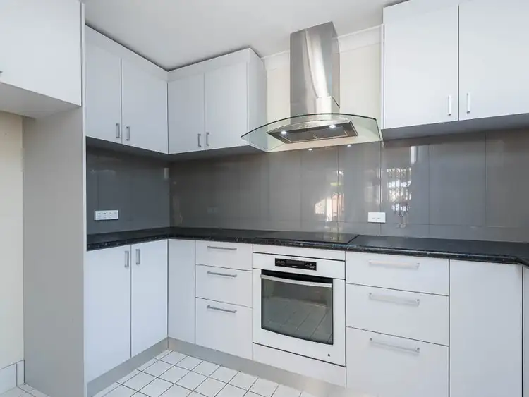 Fifth view of Homely villa listing, 1/46 Albemarle Street, Doubleview WA 6018