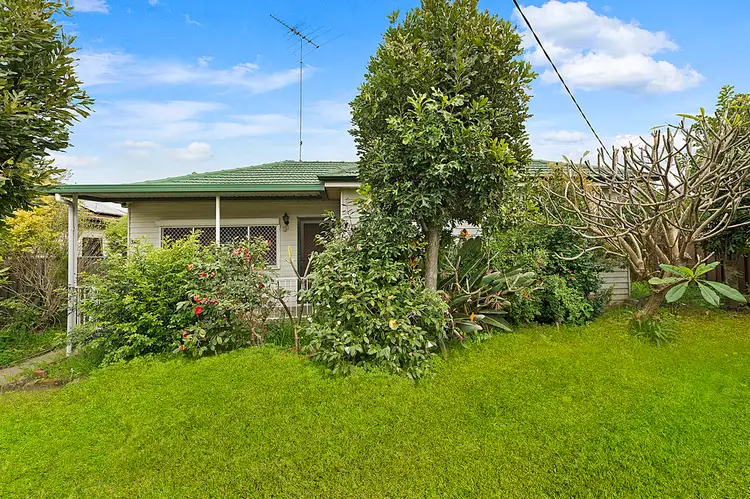 122 DAVIS ROAD, Marayong NSW 2148