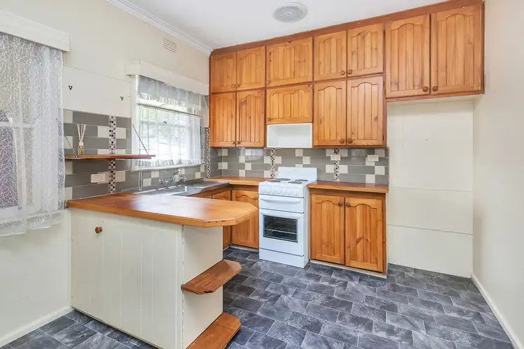 Fifth view of Homely house listing, 10 Molbray Street, Wendouree VIC 3355