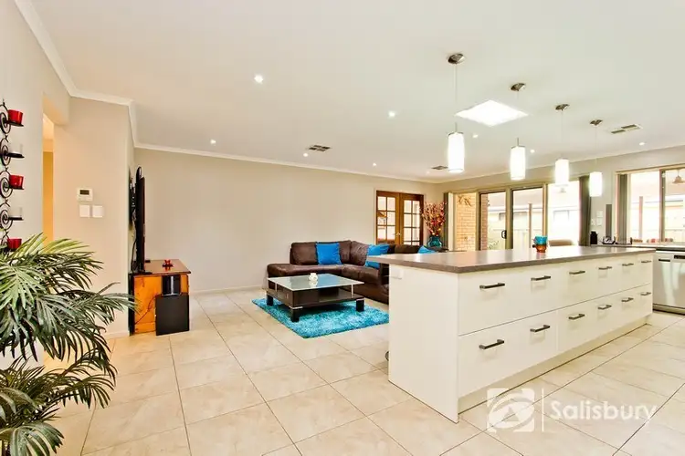 Fifth view of Homely house listing, 10 Highgrove Court, Andrews Farm SA 5114