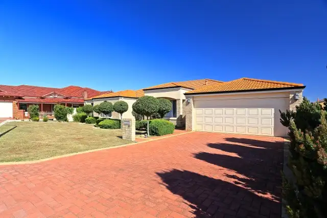 Seventh view of Homely house listing, 15 Chartwell Bend, Hocking WA 6065
