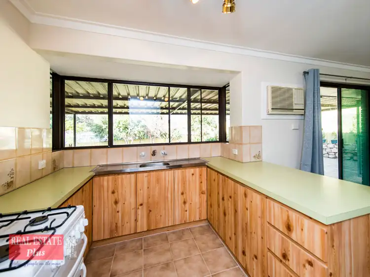 Fourth view of Homely house listing, 4 Banner Place, Swan View WA 6056