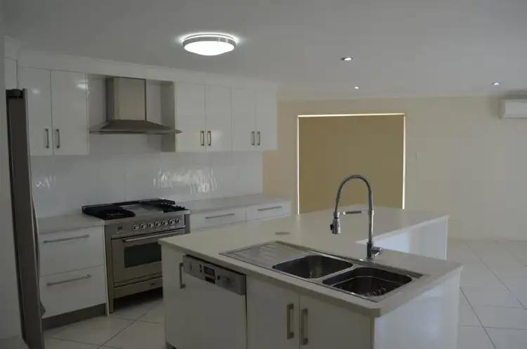 Sixth view of Homely house listing, 11 Egan Street, Emerald QLD 4720