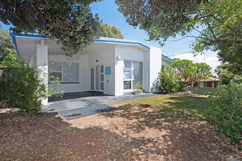 Main view of Homely house listing, 8 Hanretty Street, Warnbro WA 6169