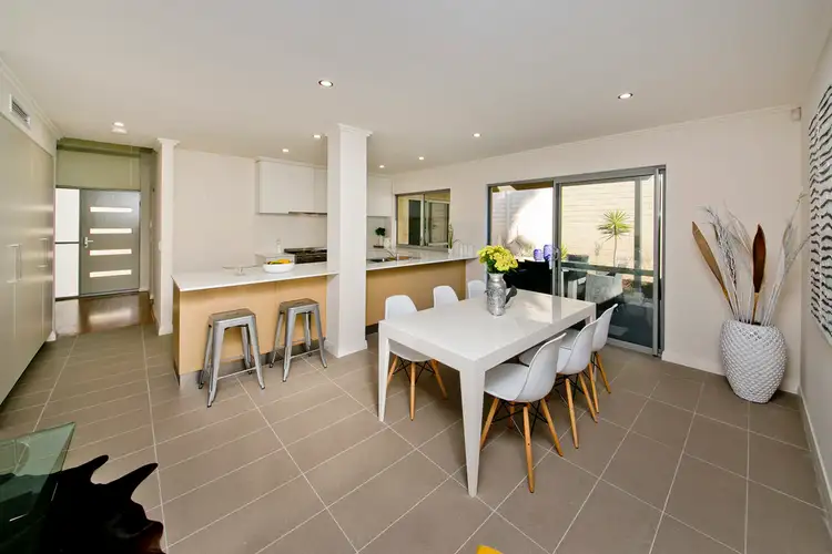 1/81 Stanley Street, Scarborough WA 6019