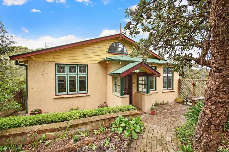 61 Lawson View Parade, Wentworth Falls NSW 2782