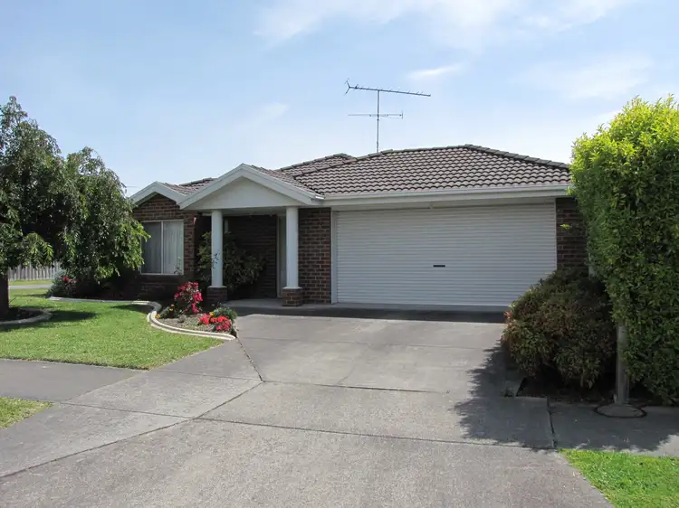 4, 23-25 Ollerton Avenue, Newborough VIC 3825