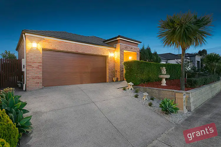 16 Longfield Way, Narre Warren South VIC 3805