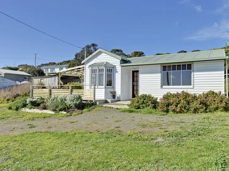 2-4 John St, Lewisham TAS 7173