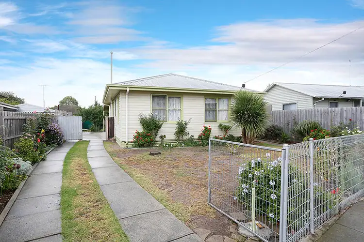 18 Finch Street, Norlane VIC 3214