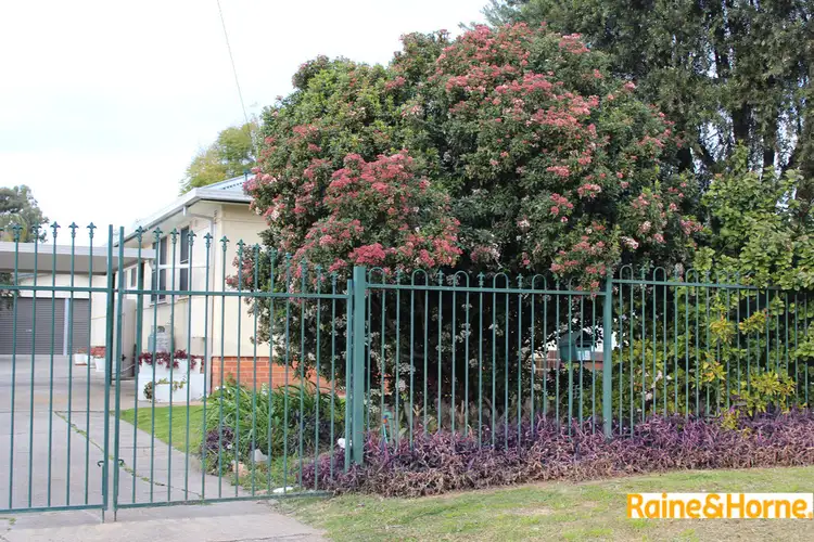 15 Central Avenue, Tamworth NSW 2340