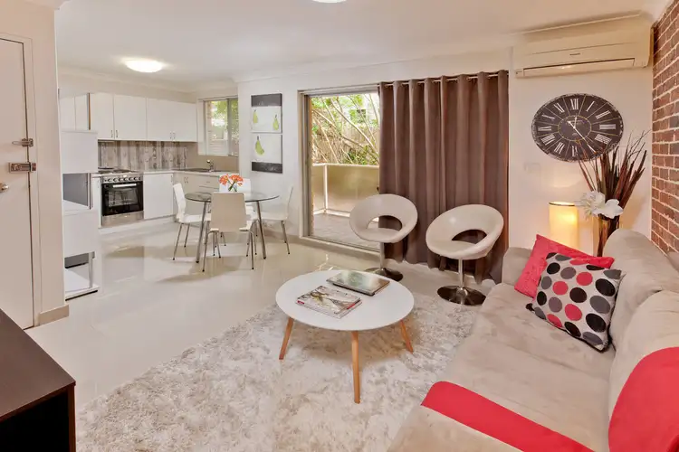 Third view of Homely apartment listing, 2/1a Stuart Street, Collaroy NSW 2097