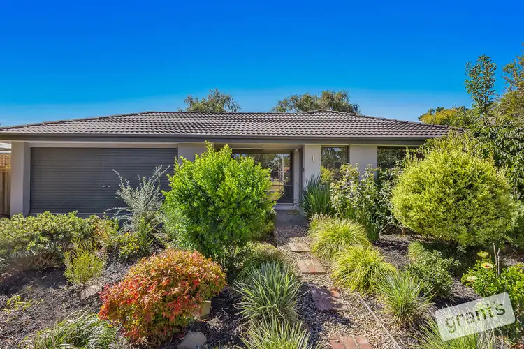 28 Coowarra Way, Berwick VIC 3806