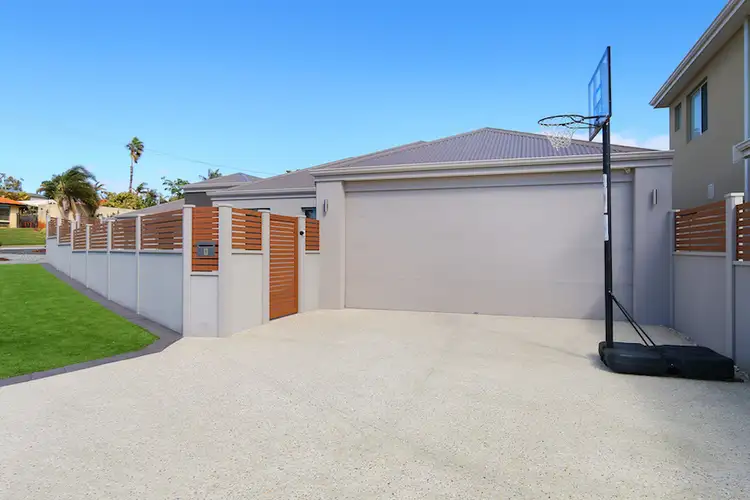 8 Preedy Court, Bateman WA 6150