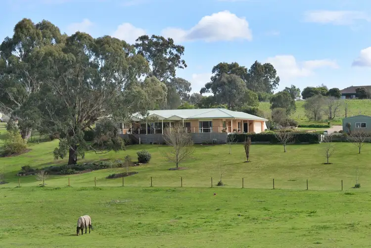 25 McAuleys Road, Bairnsdale VIC 3875