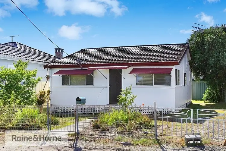 38 Pacific Avenue, Ettalong Beach NSW 2257