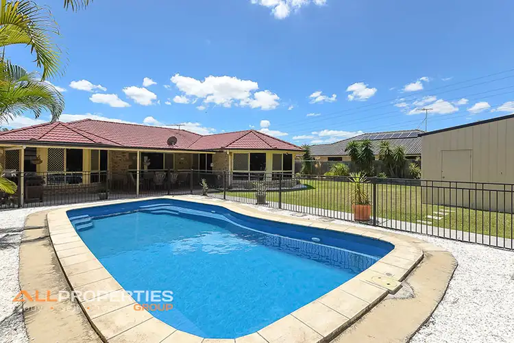 41 Blue Wren Place, Heritage Park QLD 4118