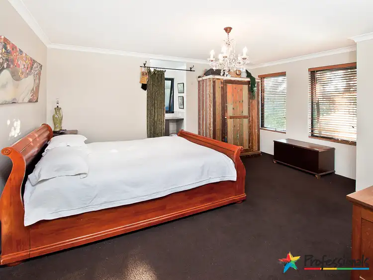 Seventh view of Homely house listing, 8 Clematis Way, Broadwater WA 6280