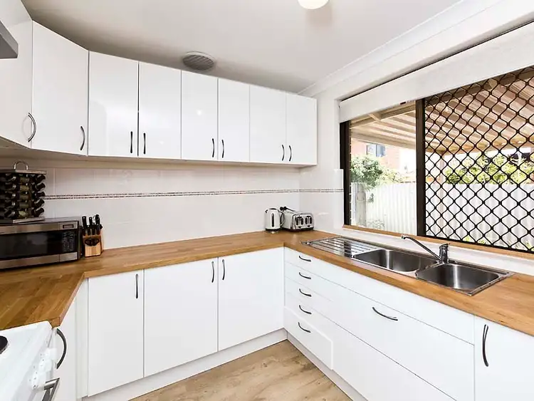 Sixth view of Homely villa listing, 6/60 Eric St, Como WA 6152