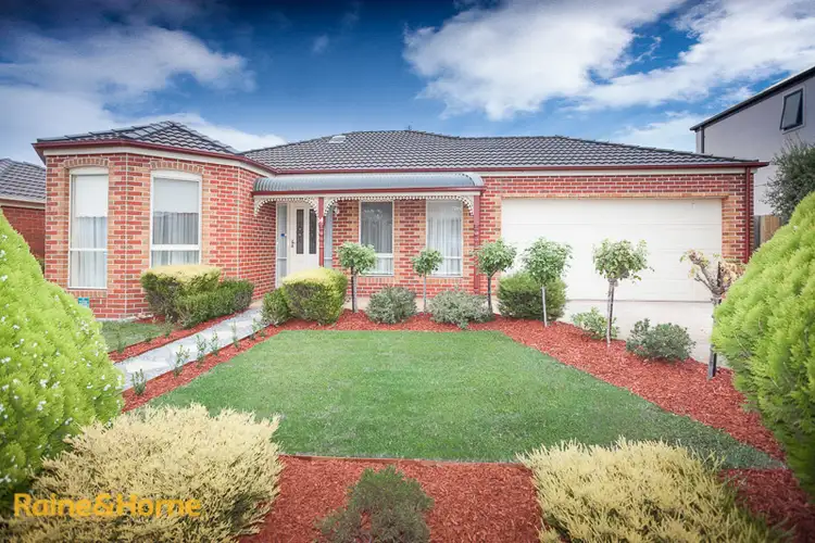14 Yallop Crescent, Sunbury VIC 3429