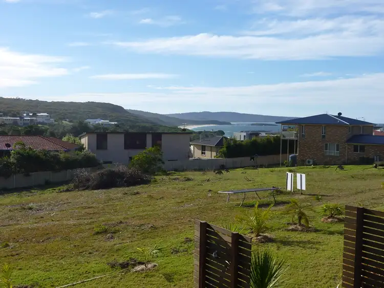8 Madeline Court, Tura Beach NSW 2548