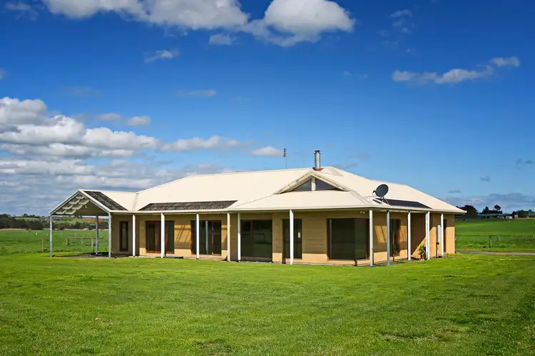 8600 Bass Hwy, Leongatha VIC 3953