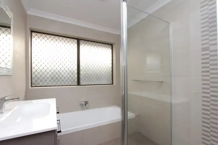 Sixth view of Homely house listing, 5 Tivella Court, Willetton WA 6155