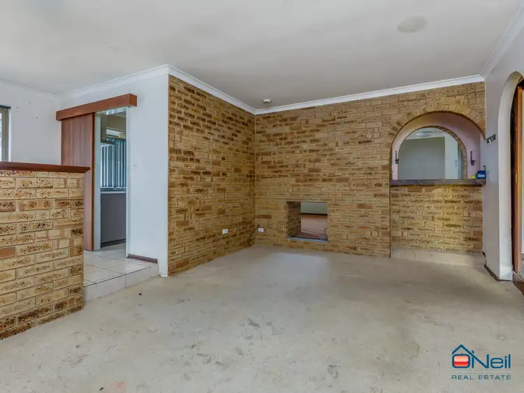 Seventh view of Homely house listing, 29 Heron Court, Camillo WA 6111